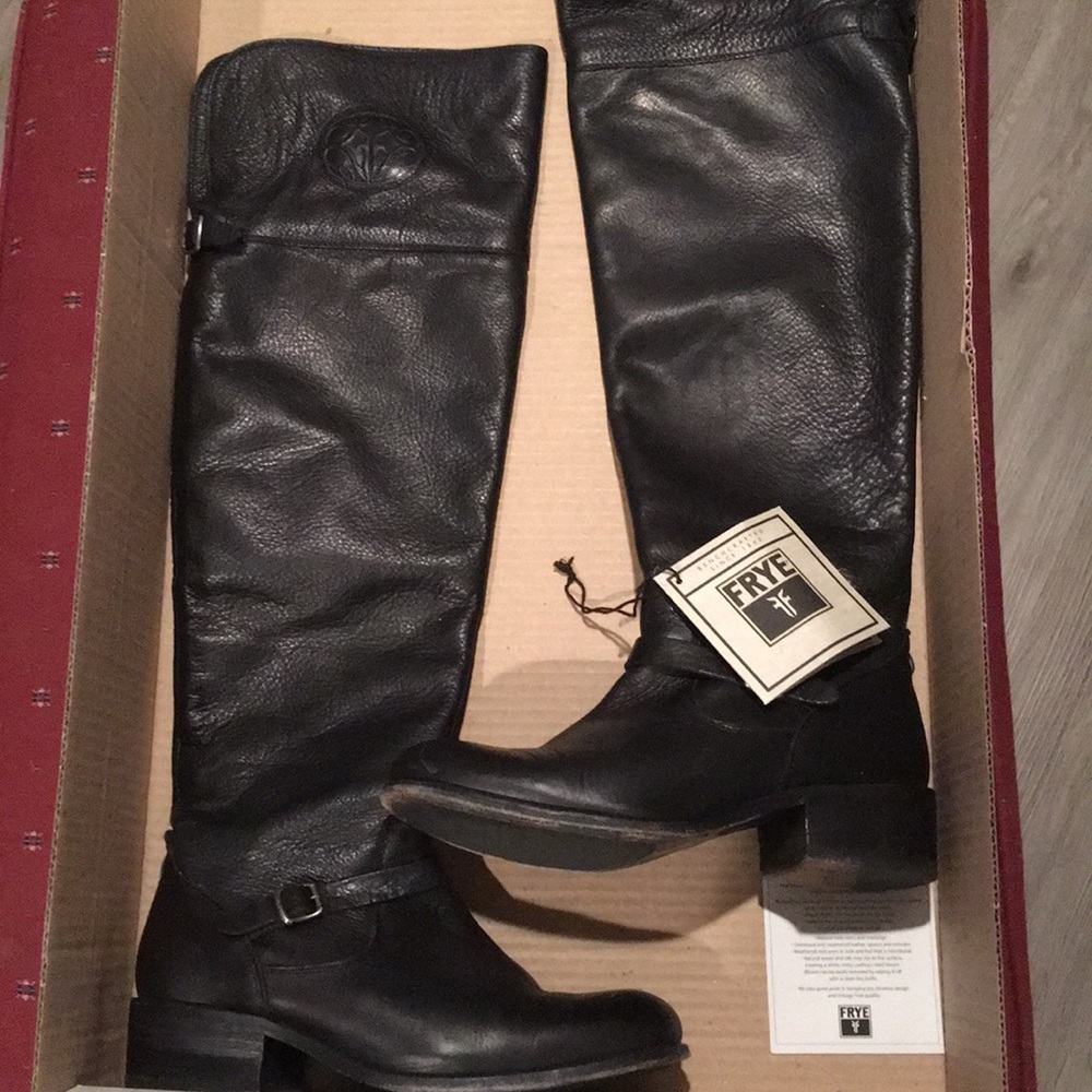 Frye Lynn Over the knee boots size 8